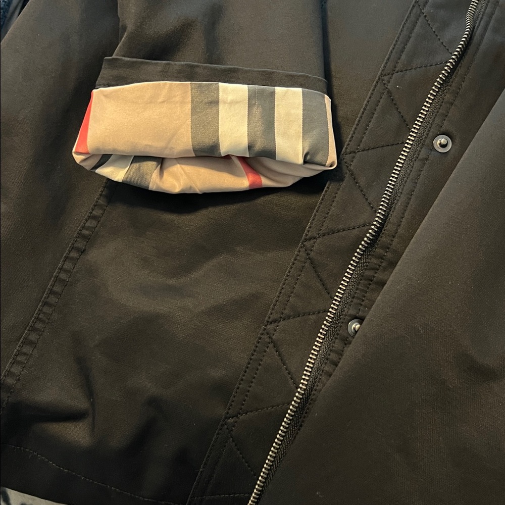 Burberry Black Hooded Raincoat with Signature Check Lining - Picture 8 of 8